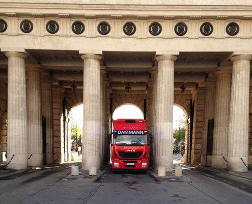 LKW Brandenburger Tor bearbeitet